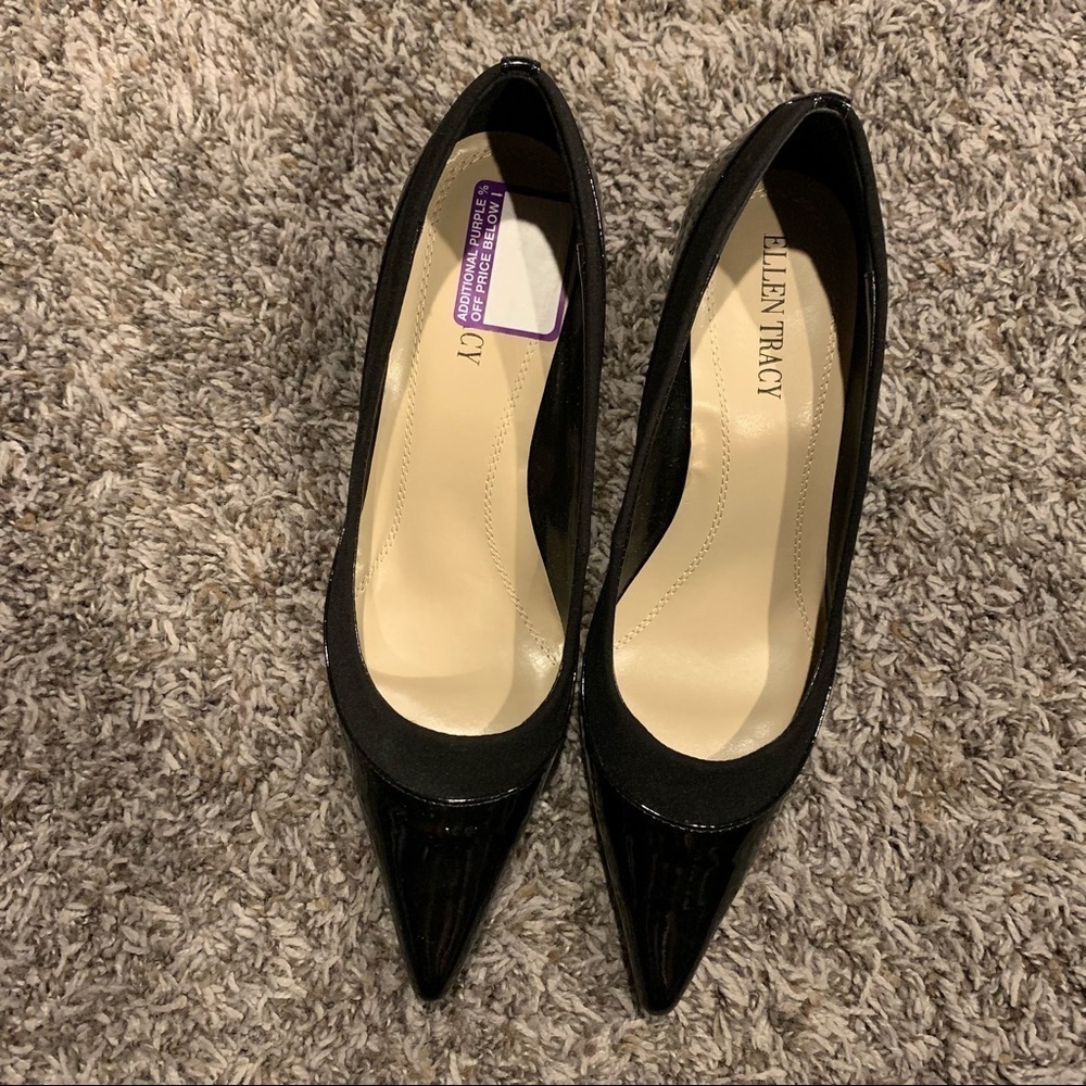 Women’s Ellen Tracy Heels